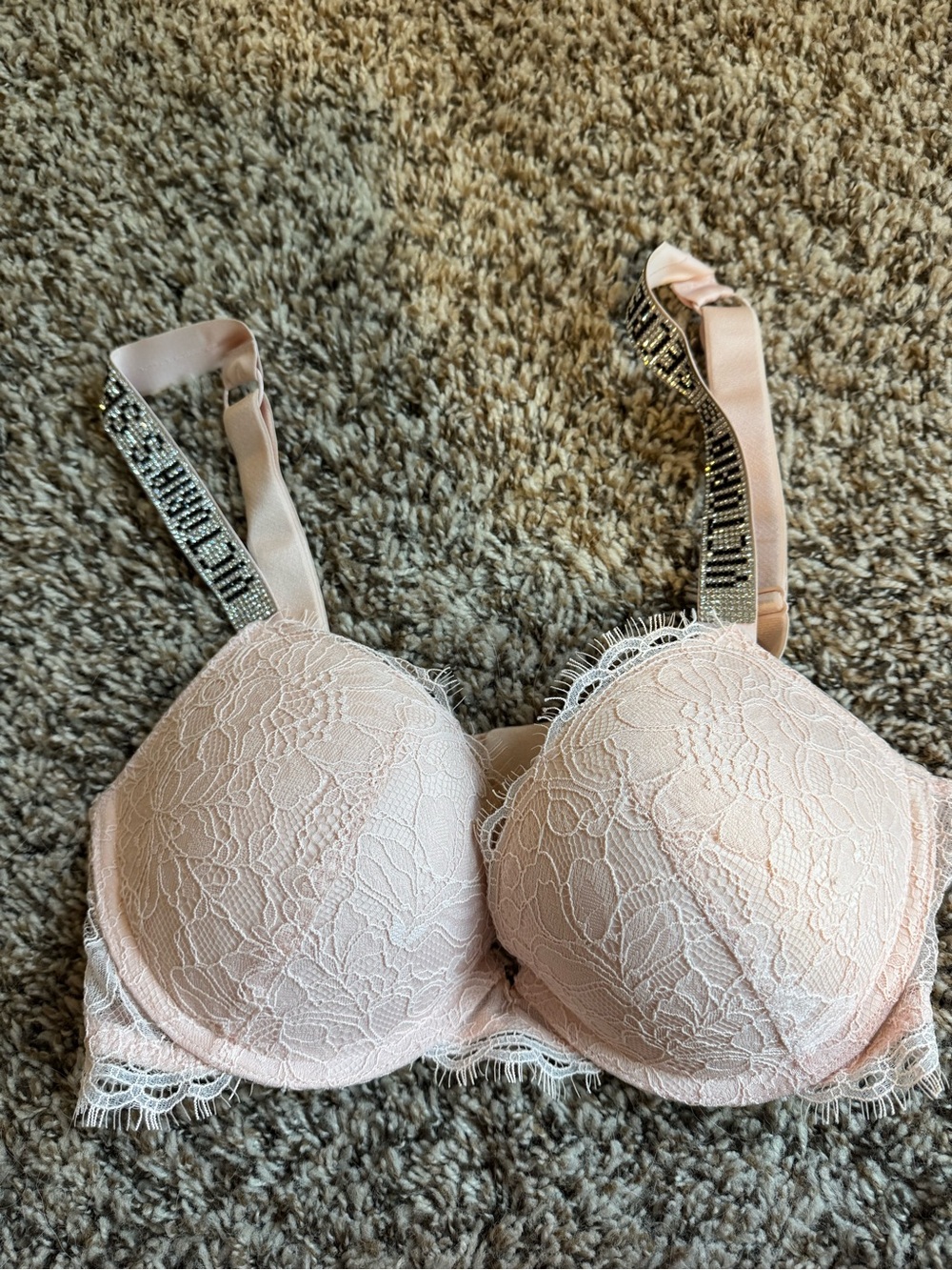 Lace Push-Up Bra with Decorative Straps in Light Pink